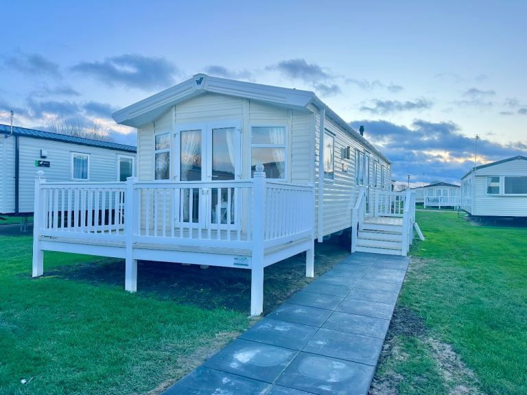 Static Home For Sale Suffolk Coast / Norfolk Border 11.5 Month Usage 
