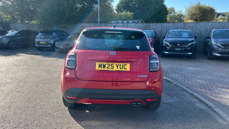 2025 Fiat 600 1.2 MHEV SUV 5dr Petrol Hybrid e-DCT Euro 6 (s/s) (136 ps) SUV Hybrid Automatic