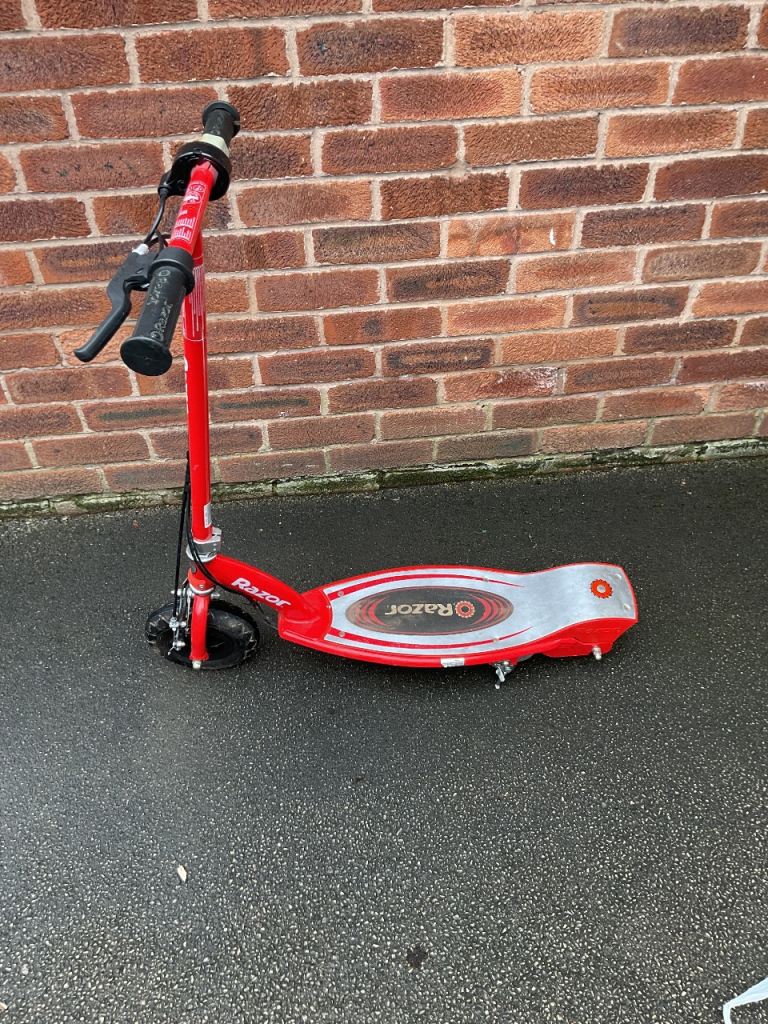 Razor E100 children’s electric scooter