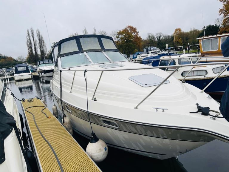 1994 Maxum 2700 SCR 27ft Sun Cruiser Boat 5.7 litre Mercruiser Fuel Injection