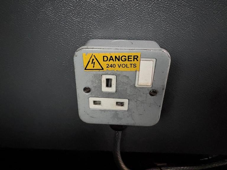 2018 Toyota Hilux Active Extra Cab Pick Up 2.4 D-4D 4x4***Front Winch***240v***Night Heater** PIC...