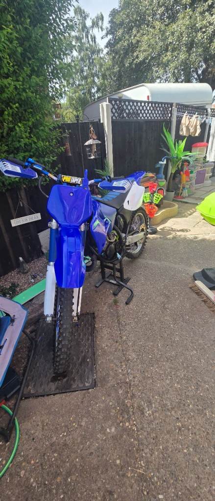 Yamaha yz125 2stroke dirtbike 