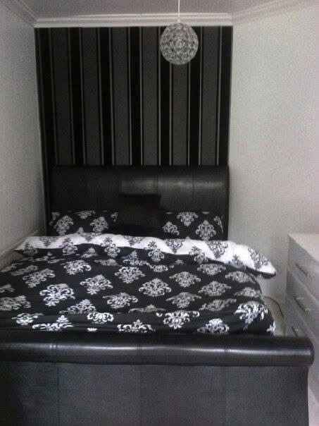 Bed with 4 drawers and mark 
