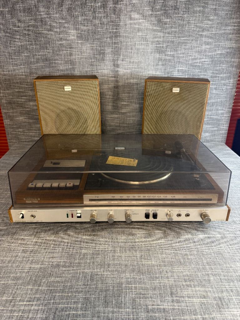Sony HMK-20 Stereo Music System Turntable Cassette FM/AM + Speakers 1970's VGC