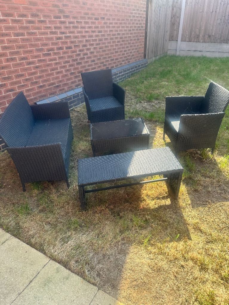 4 seater garden furniture and table stool