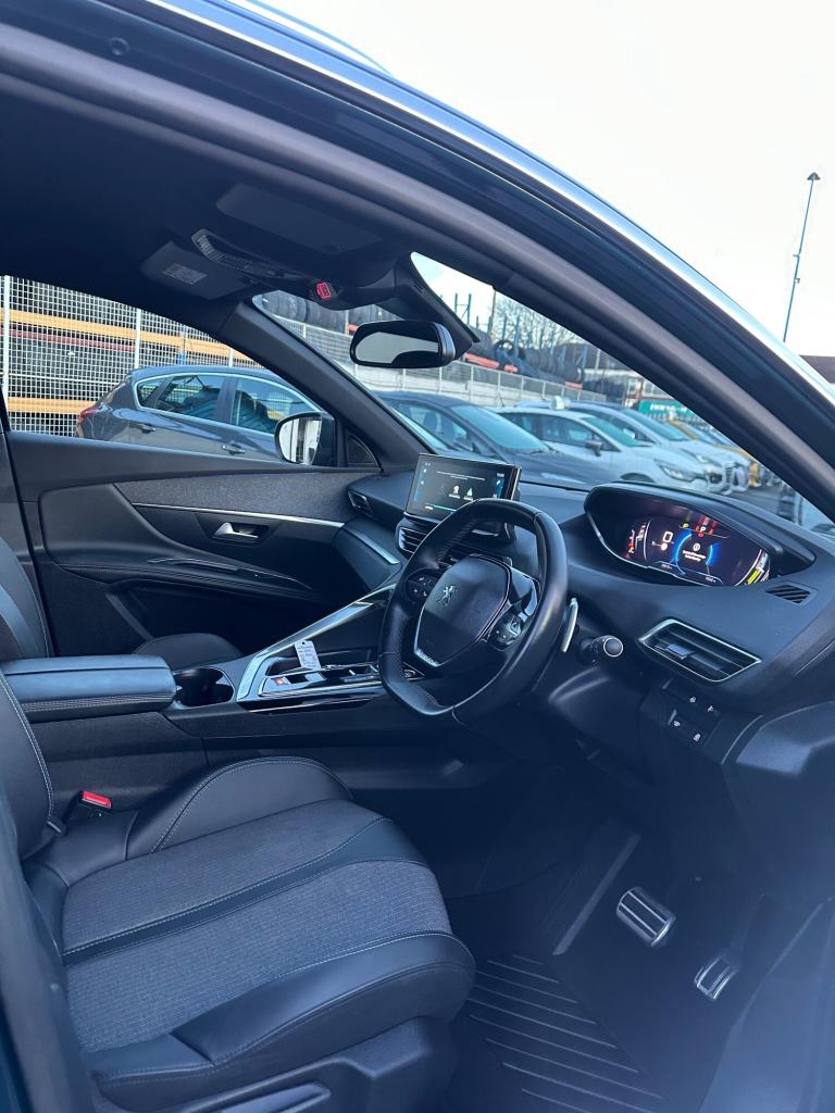 2023 Peugeot 3008 1.2 Hybrid 136 Allure Premium+ 5dr e-DSC6 HATCHBACK Petrol Manual