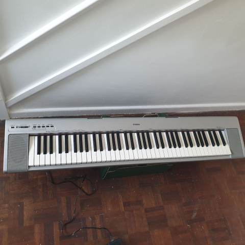 Yamaha NP-30 Portable Grand Digital Piano / 76-Key Portable Grand