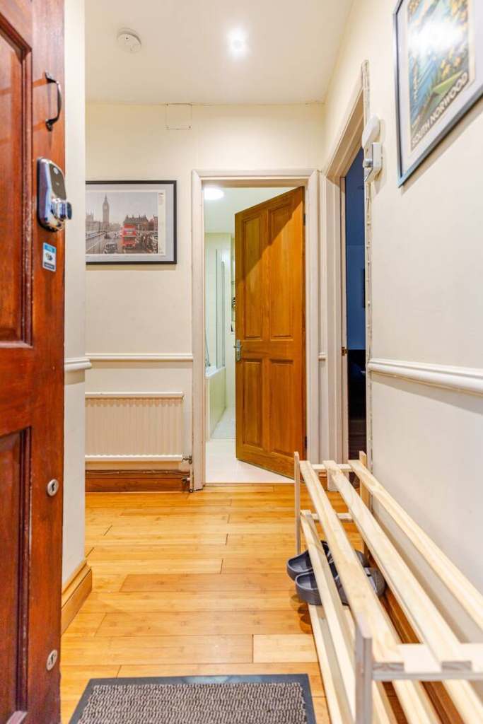 Cosy 1 bed close to transport links- walk to art, parks, culture or coffee