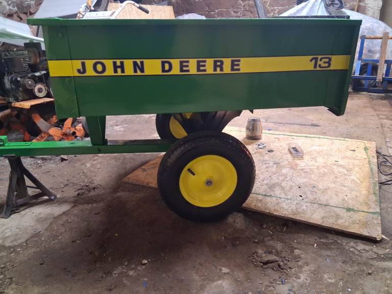 John deere tipping trailer