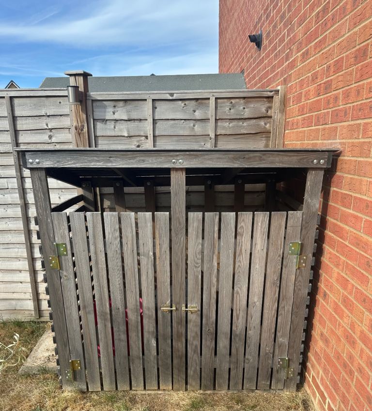 Wooden Bin Store / Garden Shed