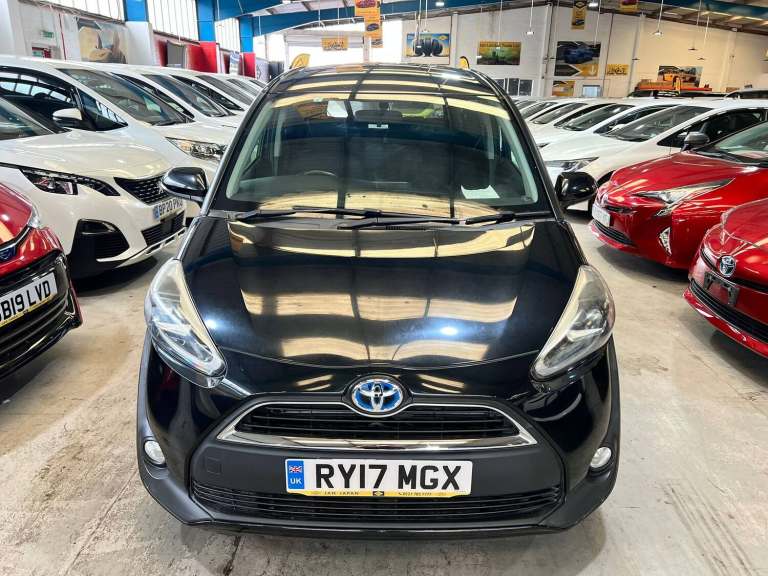 2017 Toyota Sienta 1490 Hybrid