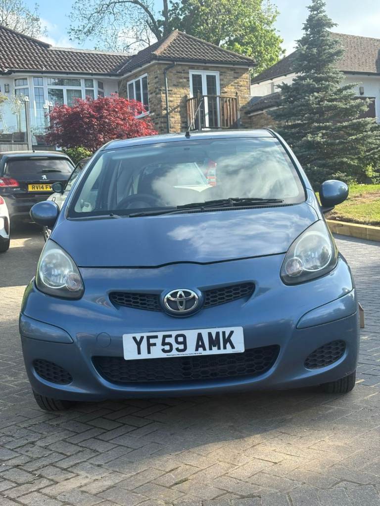 Toyota, AYGO, Hatchback, 2010, Manual, 998 (cc), 3 doors