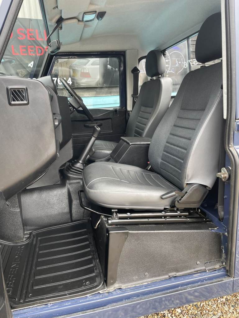  LAND ROVER DEFENDER 110 HIGH CAPACITY PICK UP - 2.2 TDCI - MANUAL - 