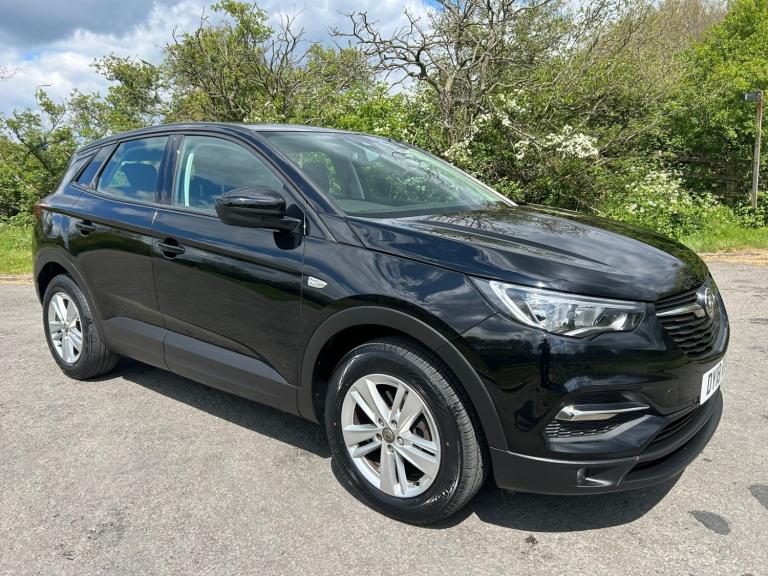 2018 Vauxhall Grandland X 1.2 Turbo SE 5dr HATCHBACK Petrol Manual