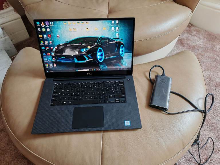 Dell Precision 5540 Laptop intel i7-9850H 32GB RAM, 512GB Nvidia Quadro T2000 4K Touch Screen