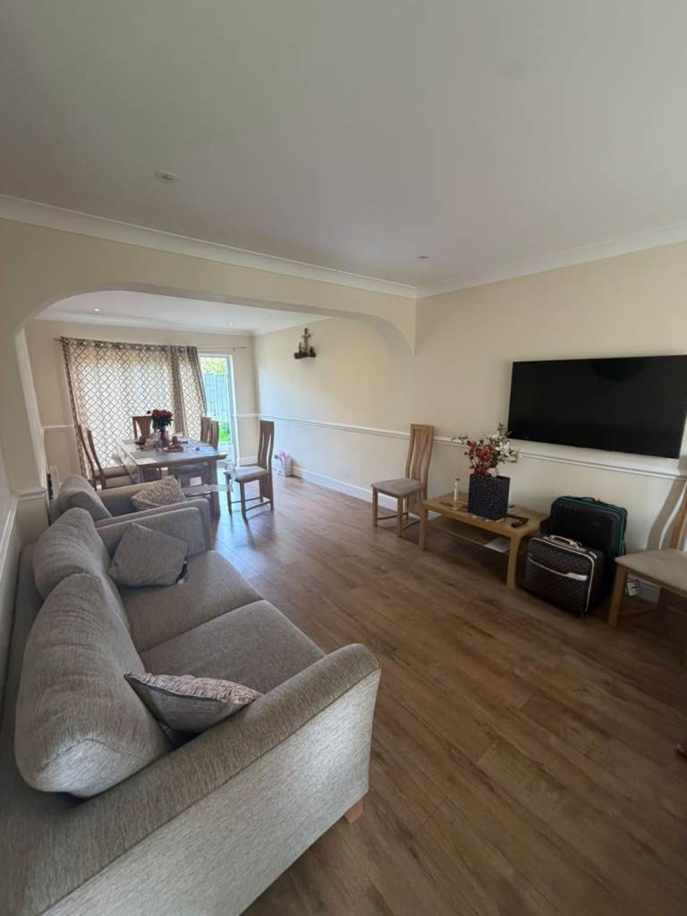 5 BED DETACHED HOUSE ON RENT IN READING  DSS ACCPETED 