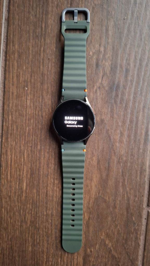 Samsung Galaxy Watch7 40mm SM-L300 Bluetooth – Excellent Condition