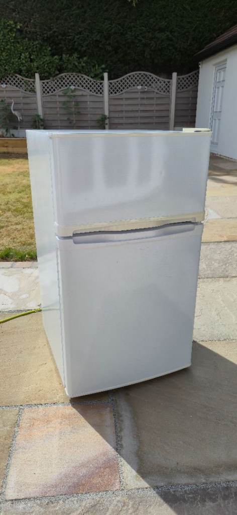 Currys fridge freezer
