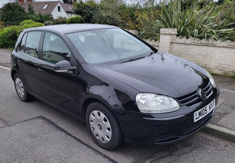 VOLKSWAGEN GOLF 1.6 FSi  S 5 DOOR