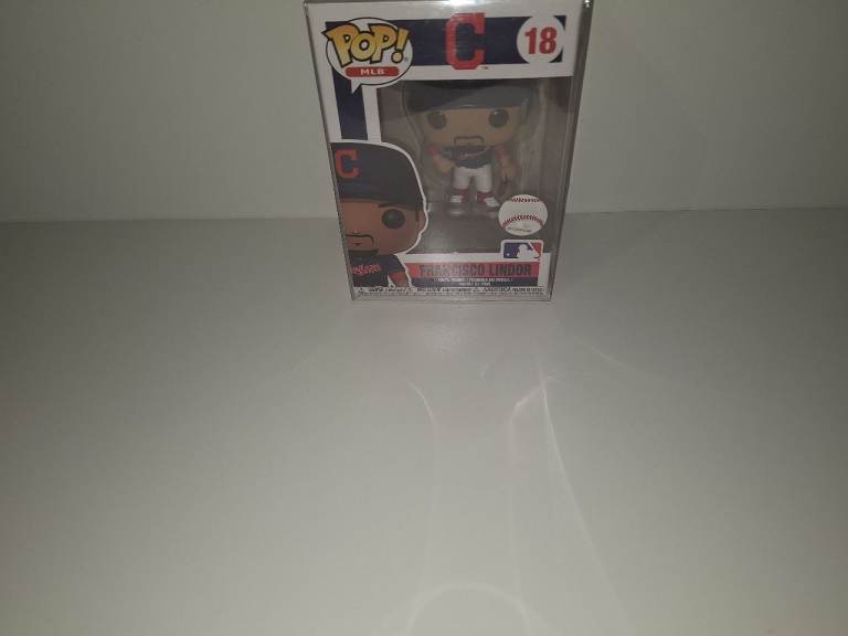 Funko Pop! MLB: Francisco Lindor #18 Featuring the Player in his Cleveland Indians Uniform