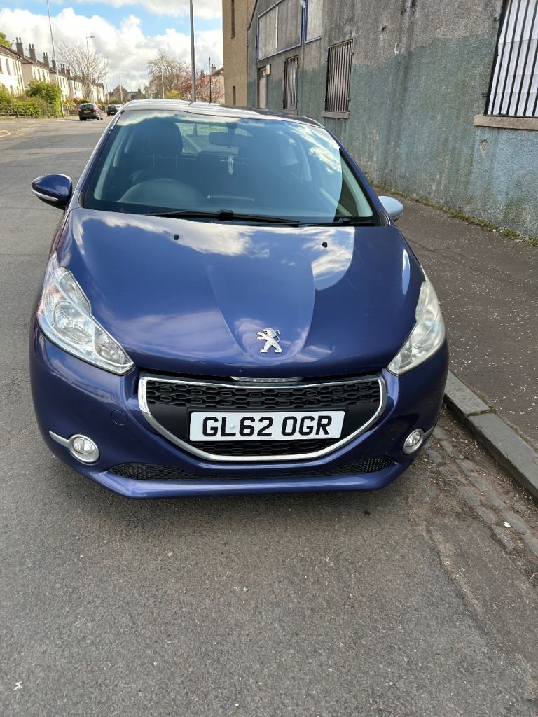 Peugeot, 208, Hatchback, 2013, Manual, 1199 (cc), 3 doors
