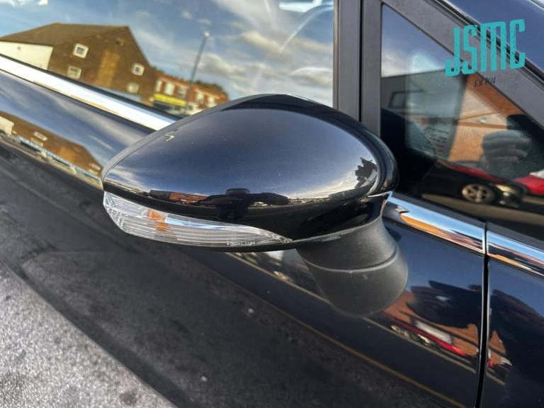 2015 Ford Fiesta 1.25 Zetec Hatchback 3dr Petrol Manual Euro 6 (82 ps) Hatchback Petrol Manual