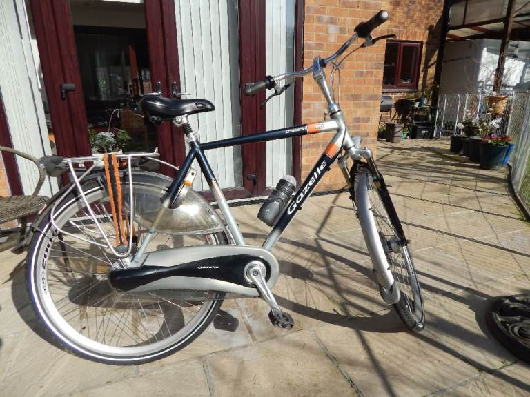 Gazelle Chamonix 8 speed  57cm L Dutch bicycle.  NON ELECTRIC.