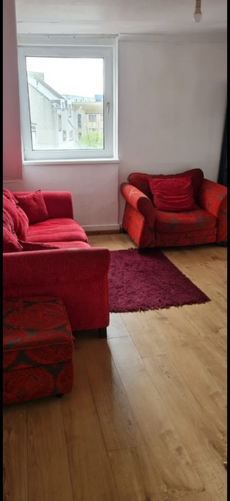 4 BED FLAT IN CITY CENTRE