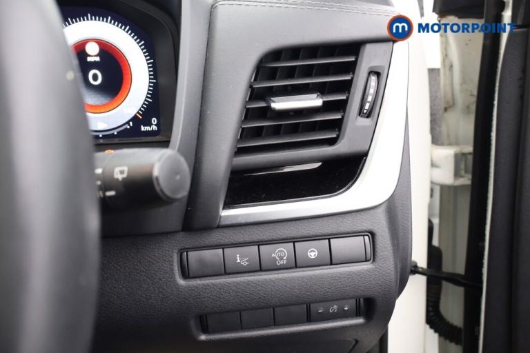 2021 Nissan Qashqai 1.3 DiG-T MH Premiere Edition 5dr HATCHBACK PETROL Manual