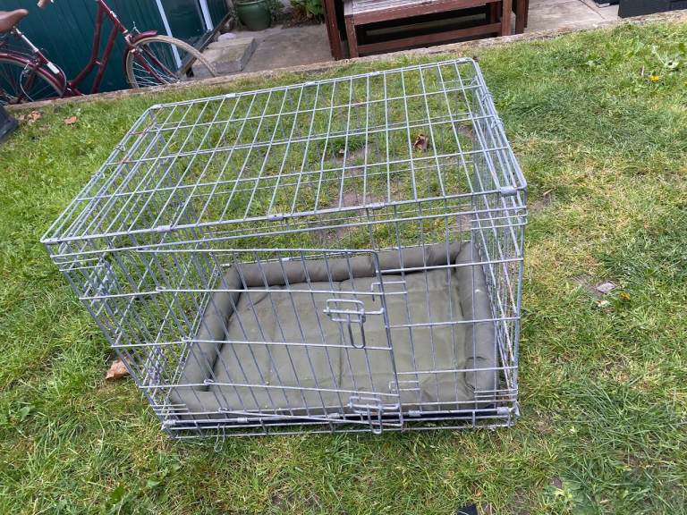 Dog Crate – FREE TO A LOVELY HOME