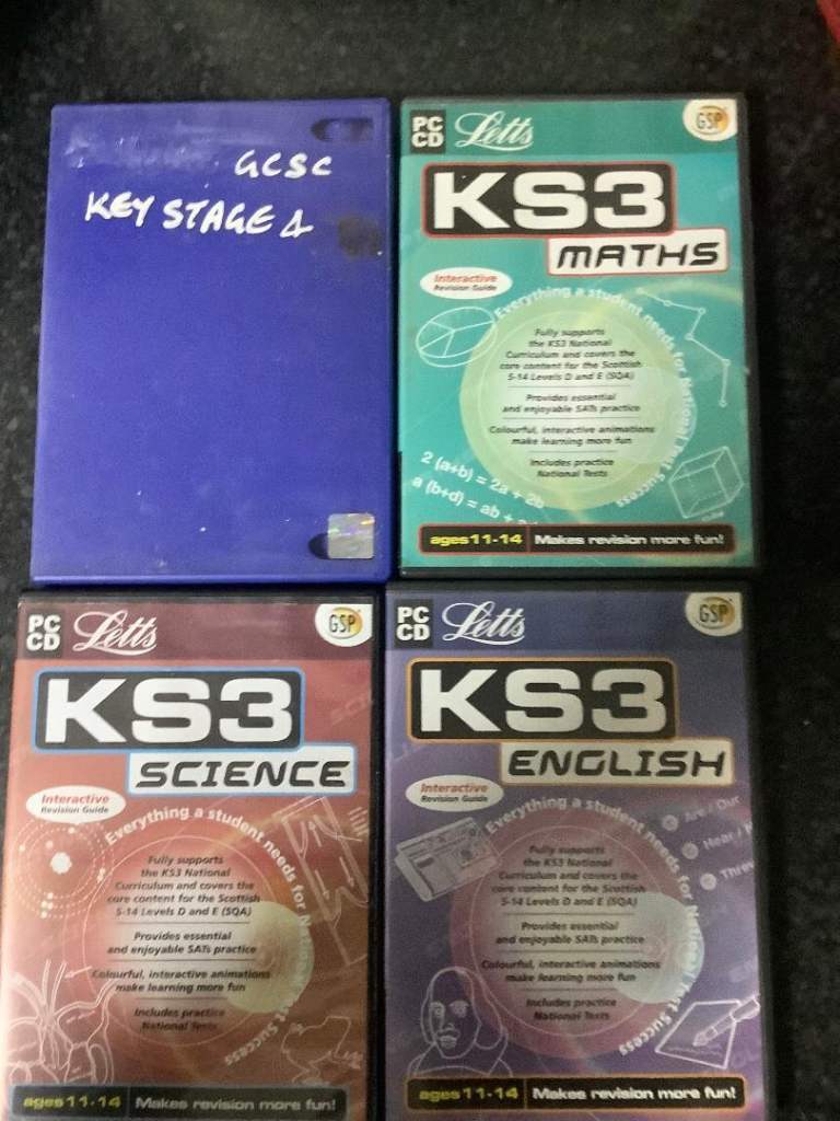 GCSE Books Bundle, 4 CD's stage 3/4, 3 Dictionaries English and French.