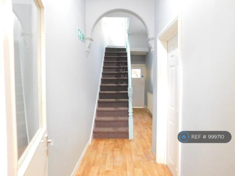 1 bedroom in Gillott Road, Birmingham, B16 (#999710)