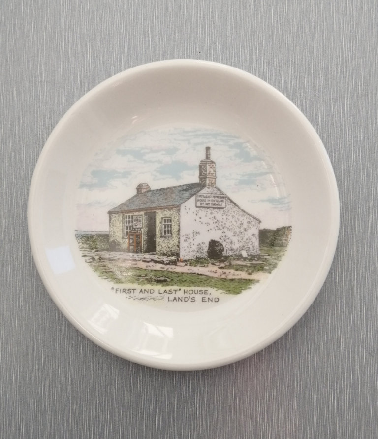 A Small Ceramic Souvenir Dish from Land's End, Cornwall.