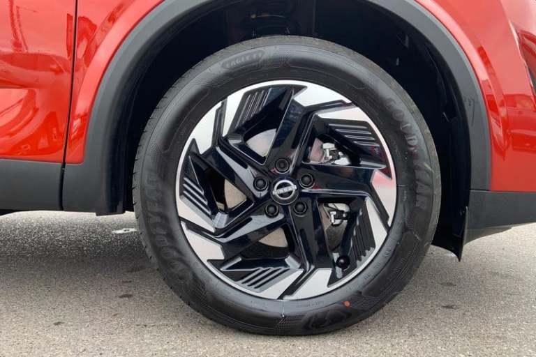 2025 Nissan Qashqai 1.3 DiG-T MH 158 N-Connecta [Glass Rf] 5dr Xtronic Automatic Hatchback Petrol...