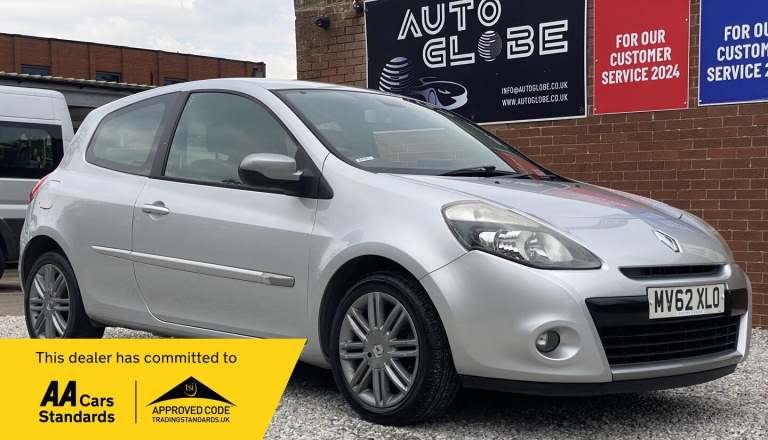 2012 Renault Clio 1.2 16V Dynamique TomTom 3dr HATCHBACK PETROL Manual