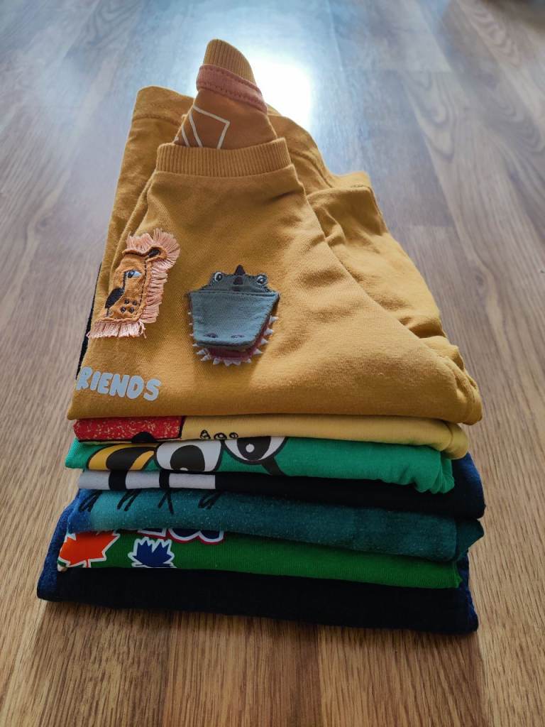 7x boys T-shirts age 2-3