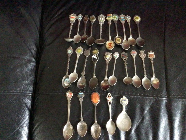 25 vintage mixed holiday spoons Malta Ibiza Canada etc £25 the lot 