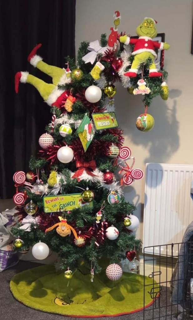 Grinch Christmas tree and decorations 