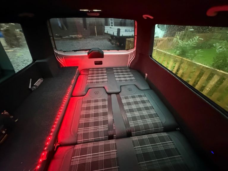 Volkswagen, TRANSPORTER SHUTTLE, Minibus, 2005, Manual, 2460 (cc)