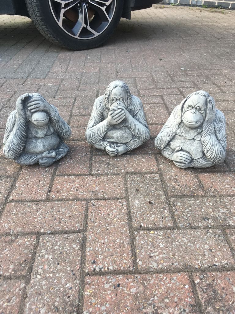 3 sitting monkeys