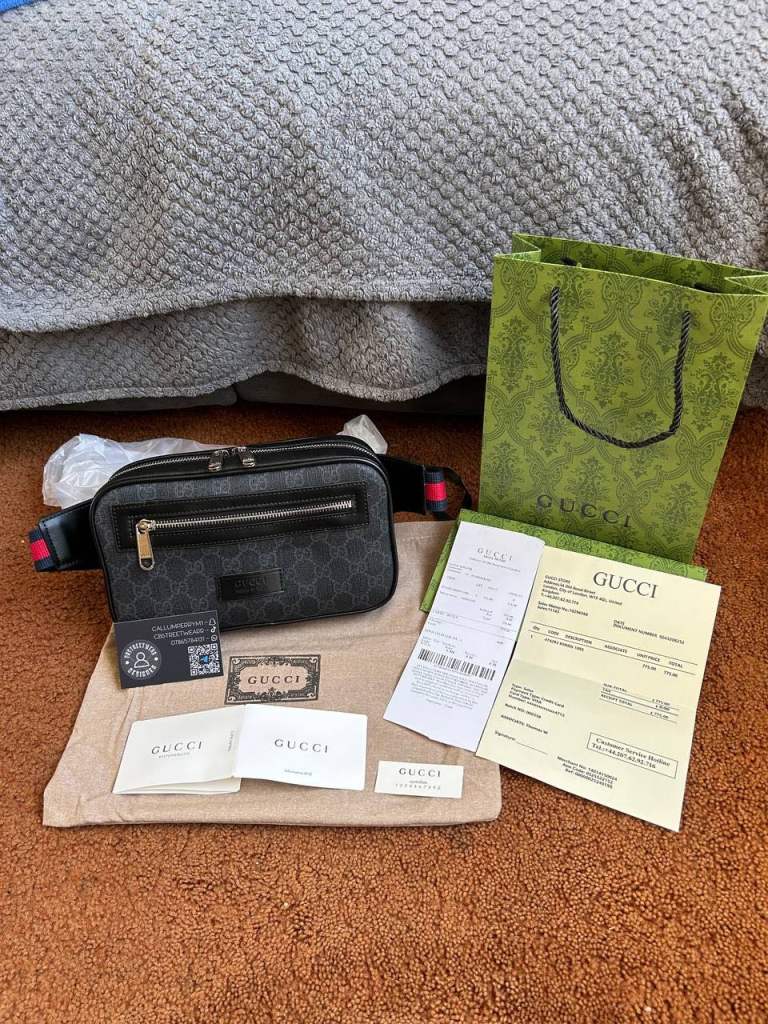 Gucci Black Bum Bag – Good Condition, with documents