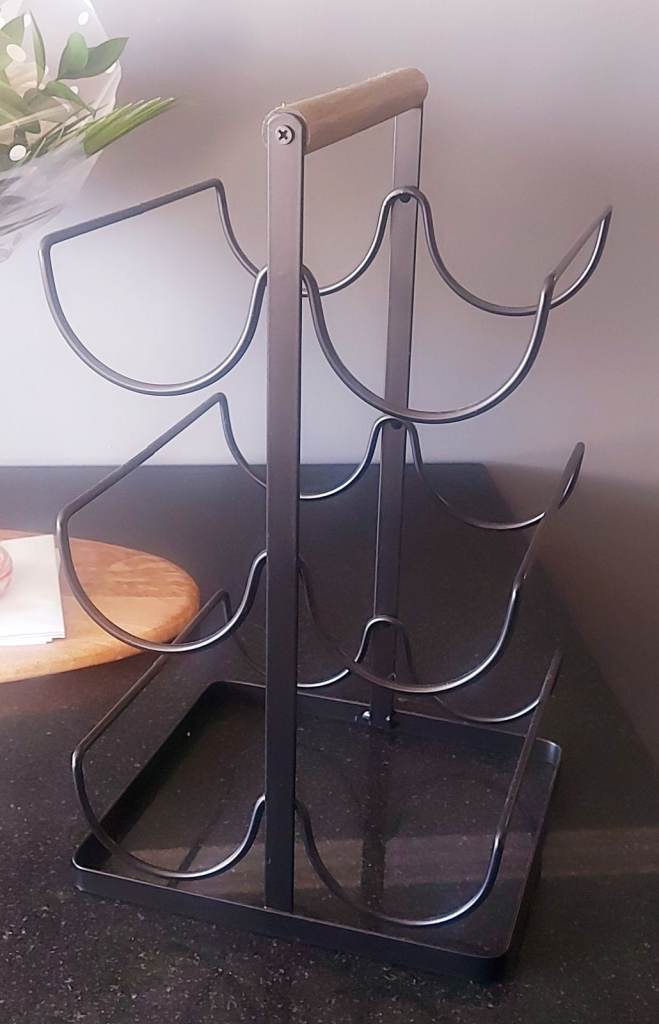Metal Wine Rack with Wooden Handle – As Good As New
