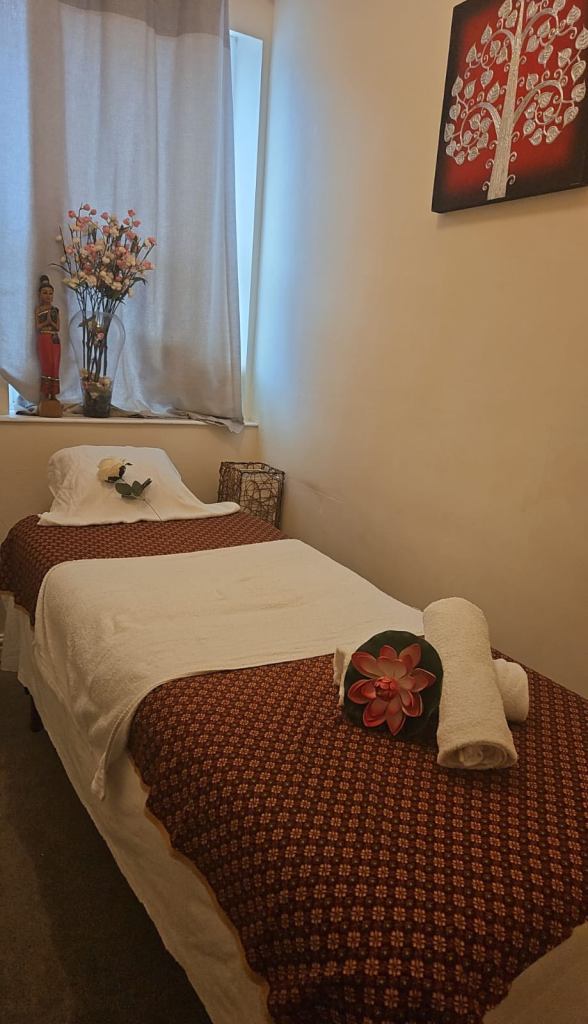 Thai massage 