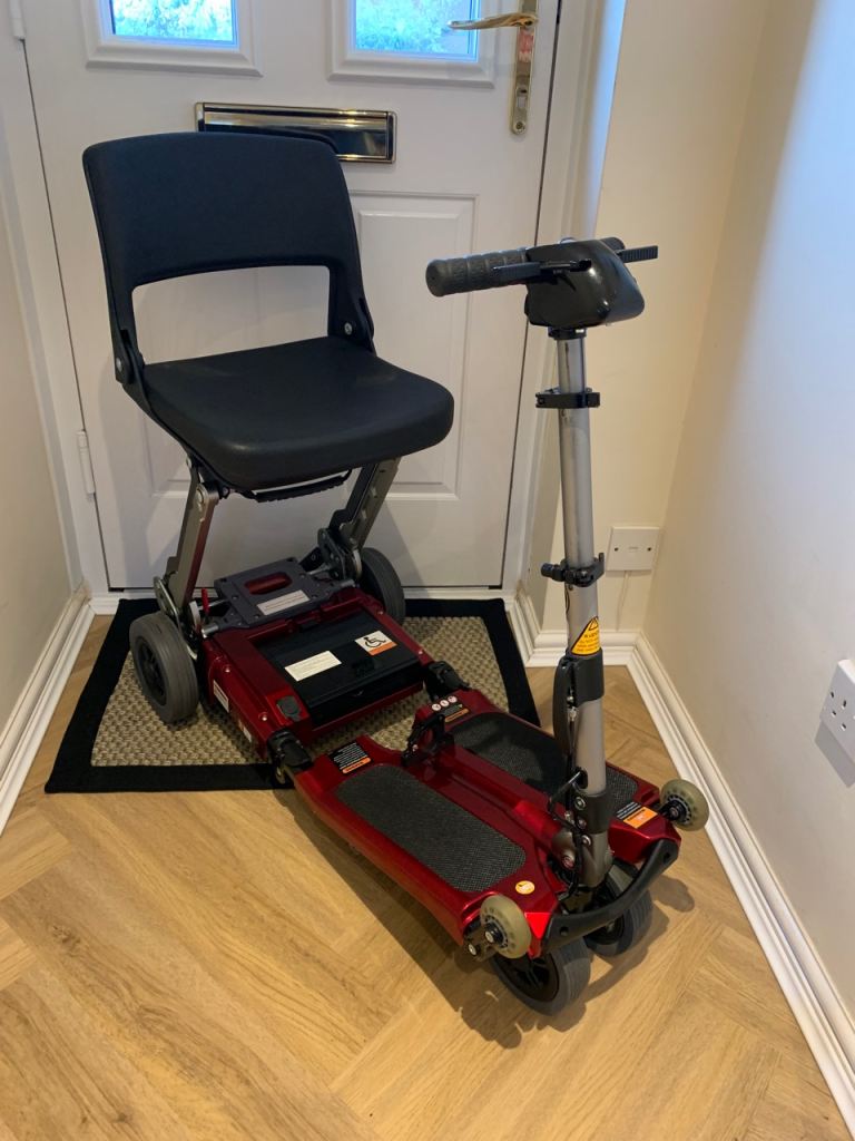 Luggie Folding Mobility Scooter. Lithium Battery. Airline Friendly 