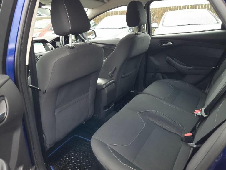 2015 Ford Focus 1.0 EcoBoost Zetec 5dr HATCHBACK PETROL Manual