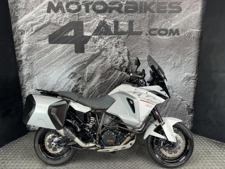 KTM 1290 SUPER ADVENTURE 2016