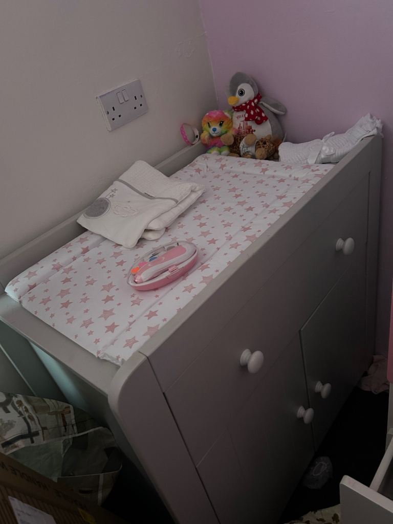 Baby changing table 