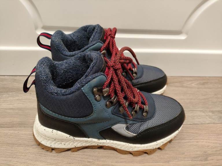 Trespass Kids Walking Boots Breck. Size UK 12 EUR 31. Excellent Condition