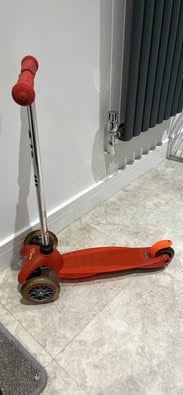 image for Mini micro scooter 2 in 1