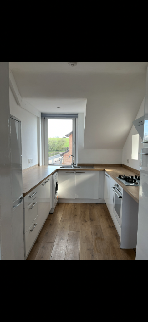 2 bedroom flat to let Moodiesburn 